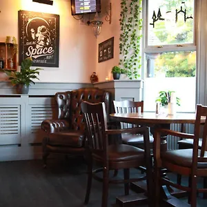 https://rowton-court-hotel.hotelsin-chester.com
