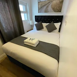 https://blackheath-stay.brighton-hotels-england.com
